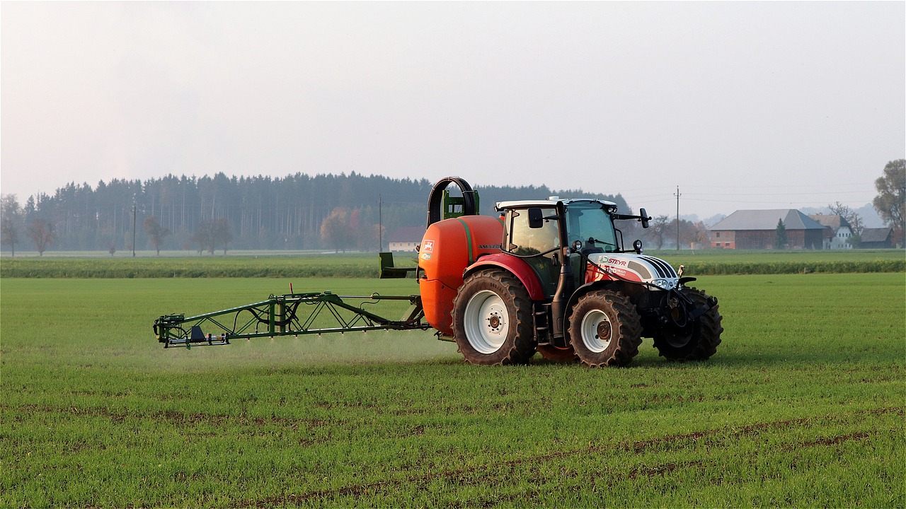 tractor-4575136_1280.jpg